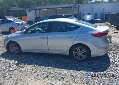 2017 Hyundai Elantra Se из США, поврежденный, VIN KMHD84LF6HU179968